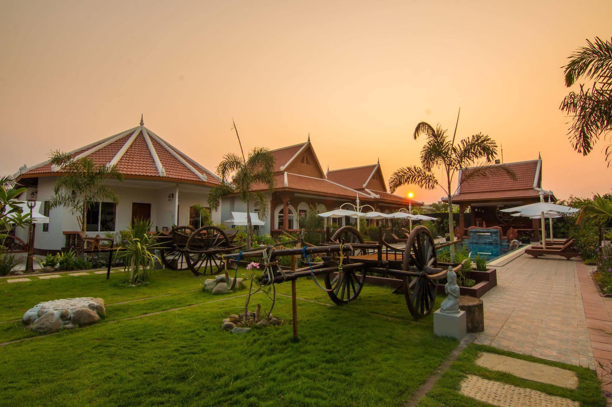 RaVorn Villa Boutique Battambang Extérieur photo